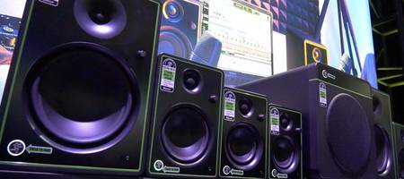 NAMM 2020 VIDEO: De Mackie CR-X monitors
