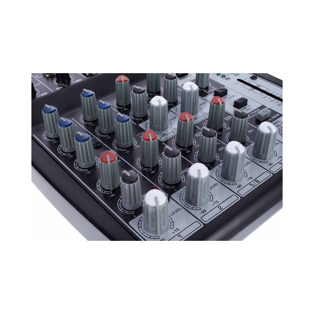 Behringer XENYX 1002