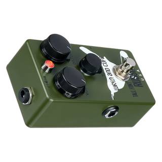 Wren and Cuff Tall Font Russian Fuzz effectpedaal
