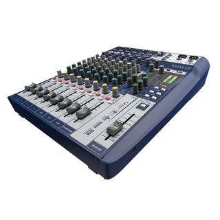 Soundcraft Signature 10 PA mixer met gratis AKG K52