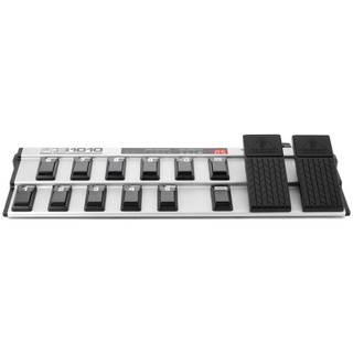Behringer FCB1010 MIDI voetschakelaar
