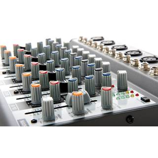 Behringer XENYX 1002B PA en studio mixer