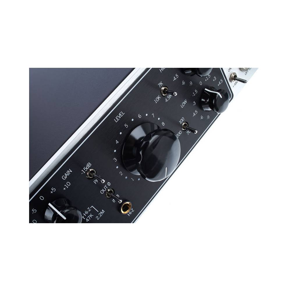 Universal Audio 6176 Channel Strip