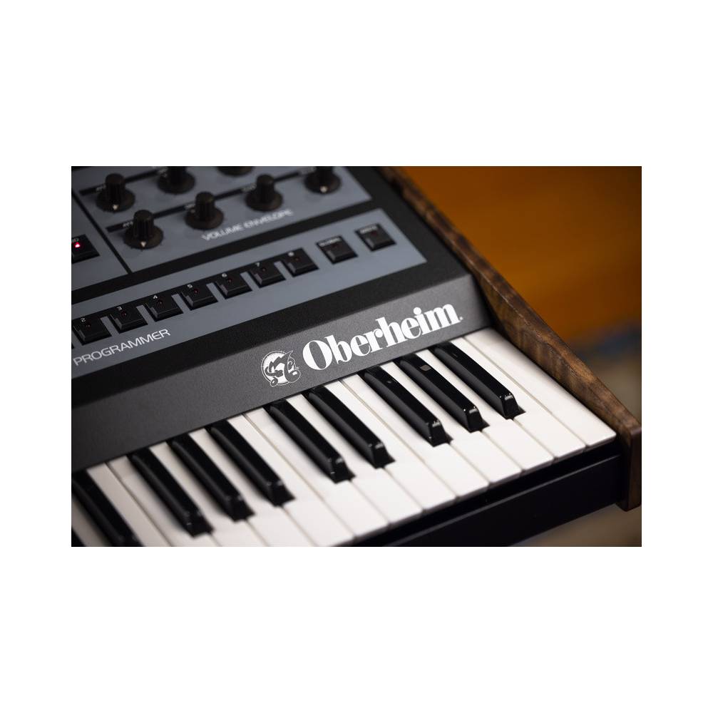 Oberheim OB-X8 synthesizer