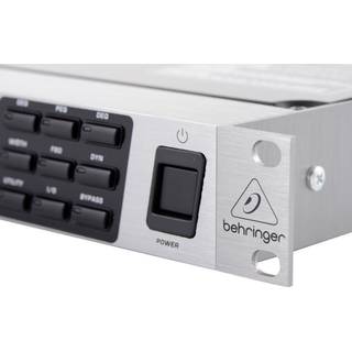 Behringer DEQ 2496 processor / equalizer