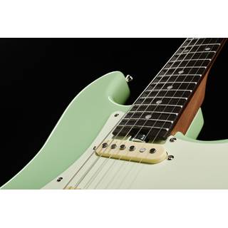 Mooer GTRS Guitars Standard 800 Surf Green Intelligent Guitar met gigbag