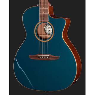 Fender Newporter Classic Cosmic Turquoise met gigbag