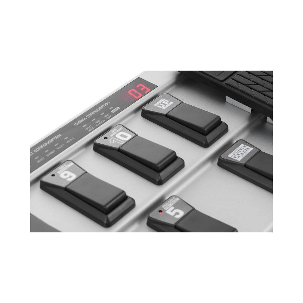 Behringer FCB1010 MIDI voetschakelaar