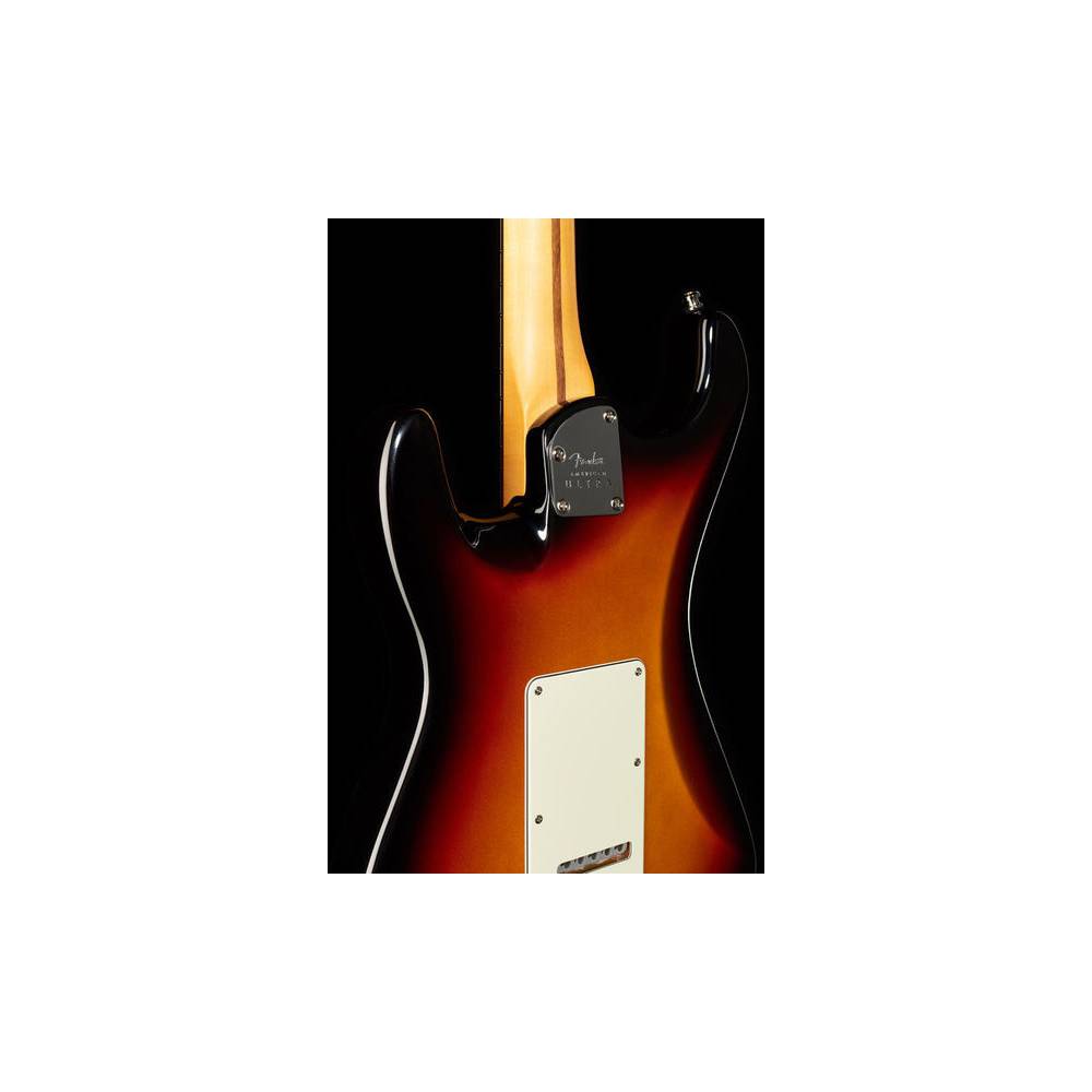 Fender American Ultra Stratocaster HSS Ultra Burst RW met koffer