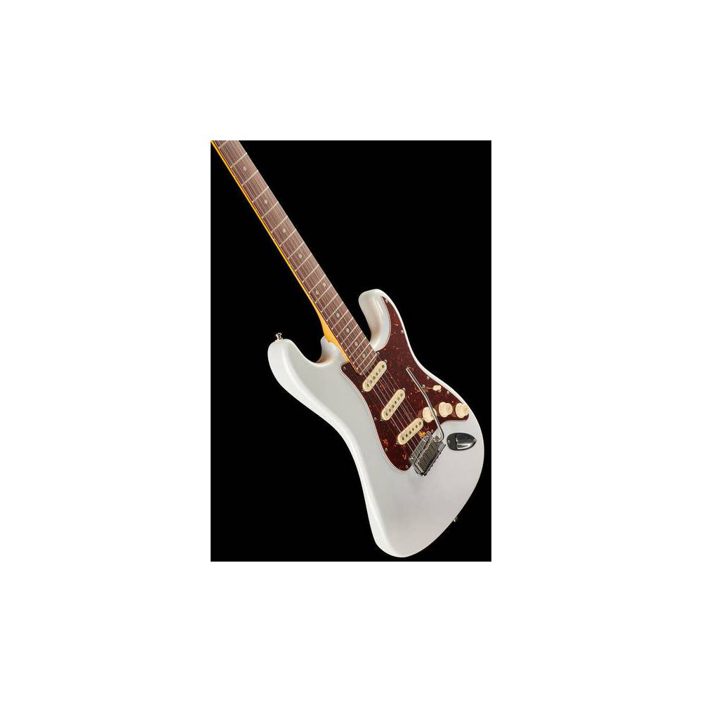 Fender American Ultra Stratocaster Arctic Pearl RW met koffer