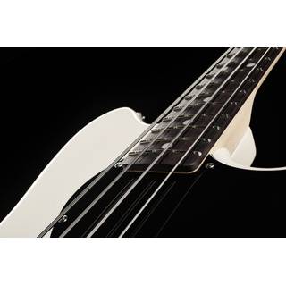 G&L Tribute Series Fallout Shortscale Bass Olympic White elektrische basgitaar