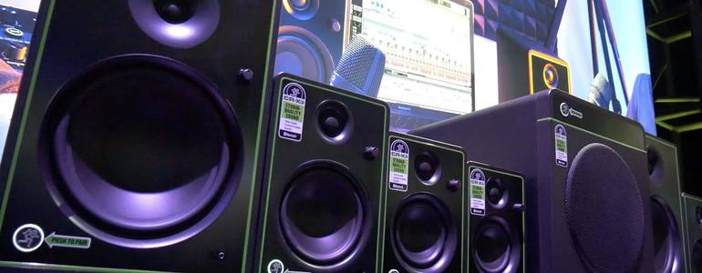 NAMM 2020 VIDEO: De Mackie CR-X monitors