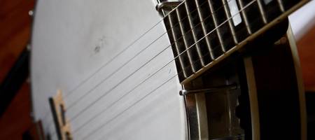 Hoe moet je een banjo dempen? Klinkt je banjo te ‘fel’, lees hier hoe je er wat aan kunt doen!