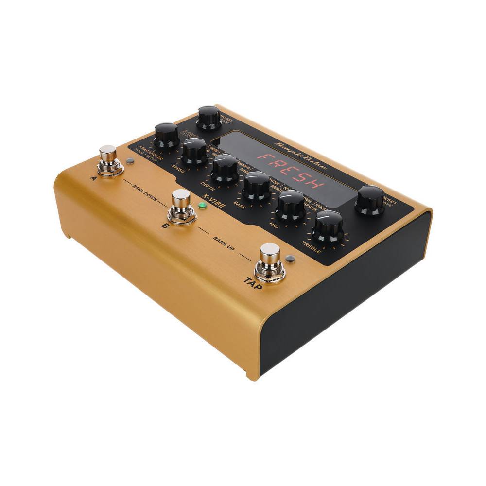 IK Multimedia X-Vibe effectpedaal met audio-interface