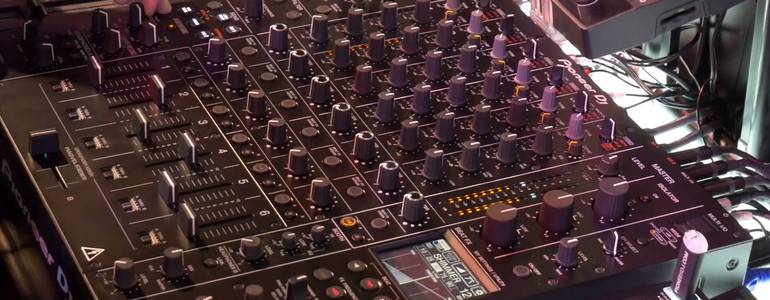 NAMM 2020 VIDEO: De DJM-V10 mixer van Pioneer