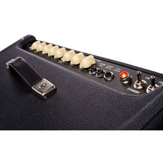 Fender Hot Rod DeVille 212 IV Black 60W 2x12 buizenversterker