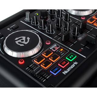Numark Party Mix Pro all-in-one DJ-controller
