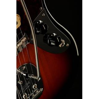 Fender Vintera 60s Jaguar 3-Tone Sunburst PF met gigbag
