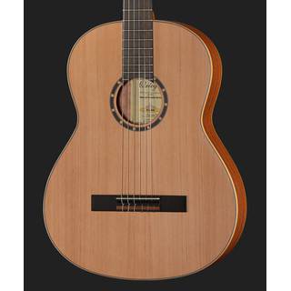 Ortega Family Series R122SN klassieke gitaar naturel met gigbag