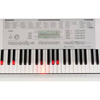 Casio LK-280 keyboard met 61 verlichte toetsen (SD/USB/MIDI)