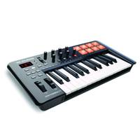 M-Audio Oxygen 25 MK4 MIDI keyboard
