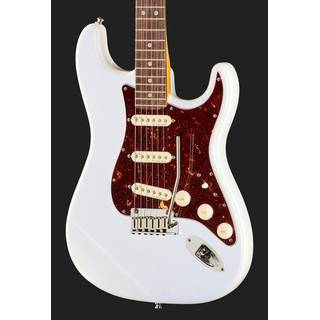 Fender American Ultra Stratocaster Arctic Pearl RW met koffer