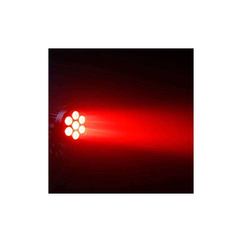 Cameo Flat Pro 7 Spot 7 x 15W RGBW platte LED-par indoor