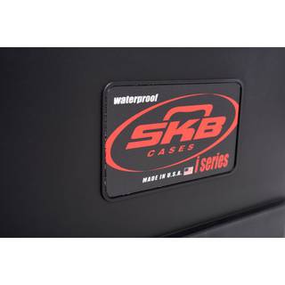 SKB iSeries 1813-7 flightcase voor QSC Touchmix-8 469x330x178mm