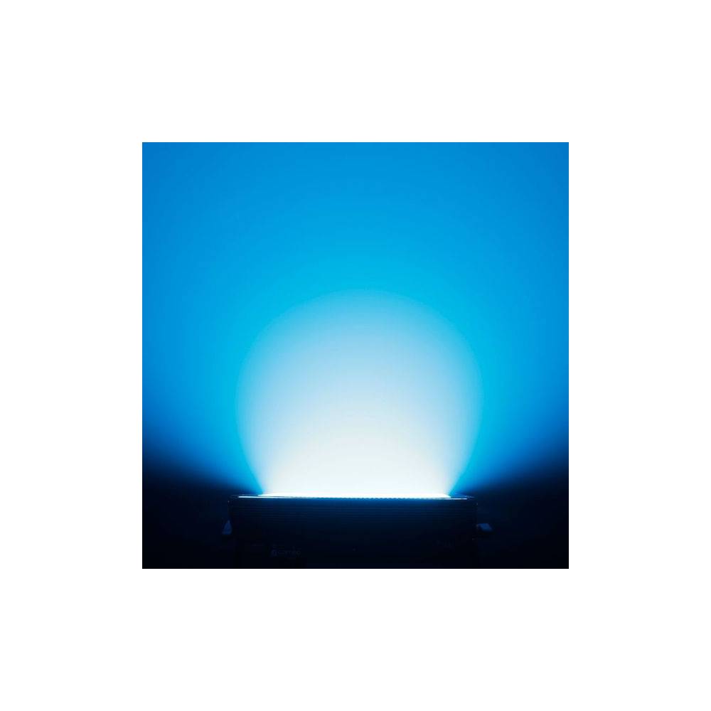 Cameo Thunder Wash 600 RGBW LED stroboscoop