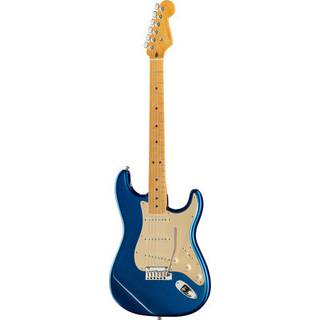 Fender American Ultra Stratocaster Cobra Blue MN met koffer