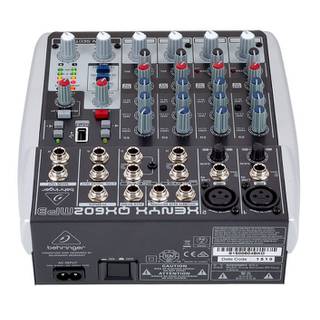 Behringer Xenyx QX602MP3 mixer