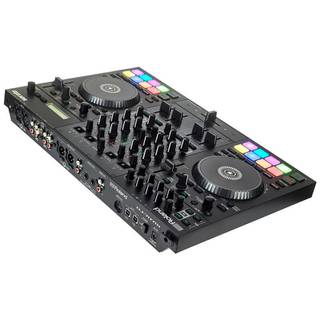 Roland DJ-707M mobiele DJ controller