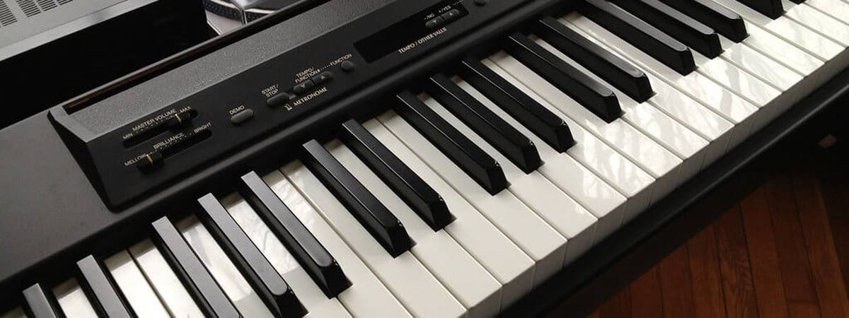 Coöperatie Pygmalion Boven hoofd en schouder Elektrische piano kopen (digitale piano)? Lees eerst dit artikel! -  InsideAudio