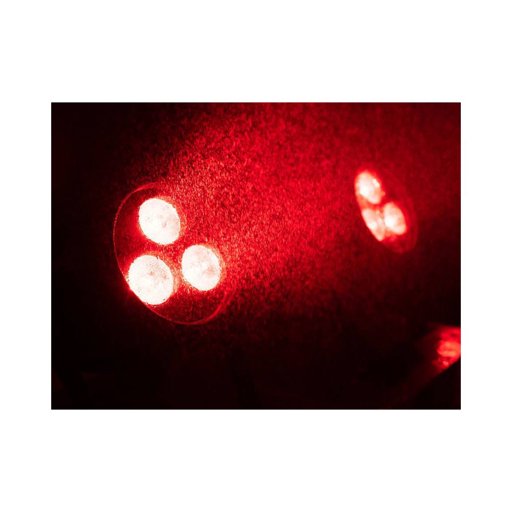 Eurolite LED IP Par 3x8W QCL IP65 spot