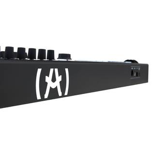 Arturia Keylab 88 Essential Black Limited Edition USB/MIDI keyboard