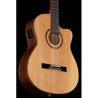 Ortega Feel Series RCE158SN Slim Neck naturel met gigbag