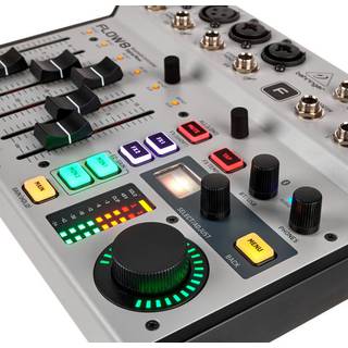 Behringer FLOW 8 digitale mixer met Bluetooth en audio interface
