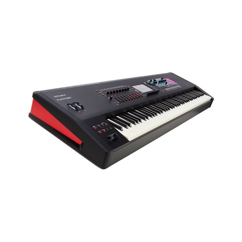 Roland Fantom-8 synthesizer 88 toetsen