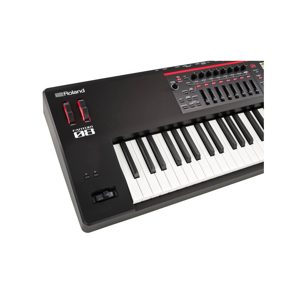 Roland Fantom-08 synthesizer