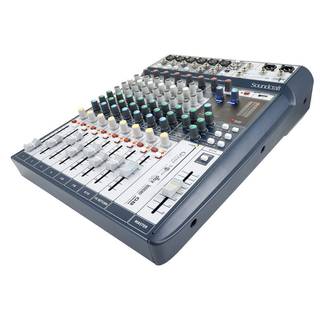 Soundcraft Signature 10 PA mixer met gratis AKG K52