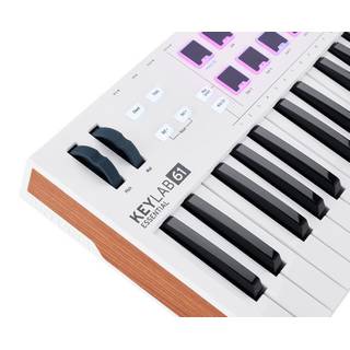 Arturia Keylab 61 Essential USB/MIDI keyboard