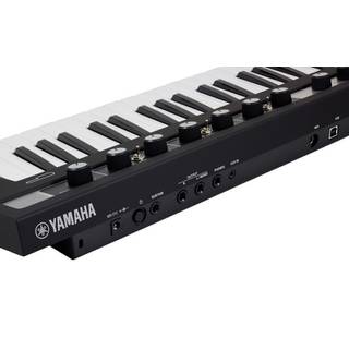 Yamaha Reface CP synthesizer
