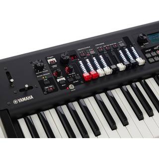 Yamaha YC61 stage keyboard