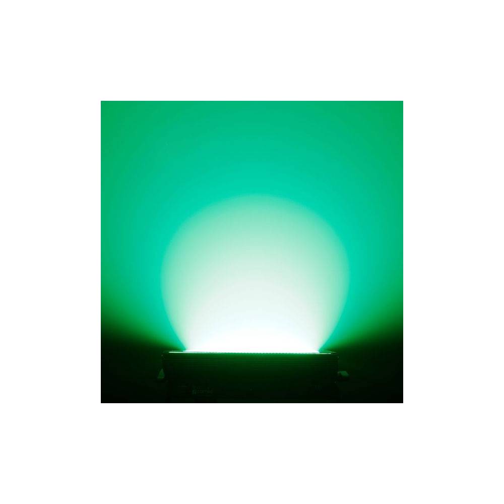 Cameo Thunder Wash 600 RGBW LED stroboscoop