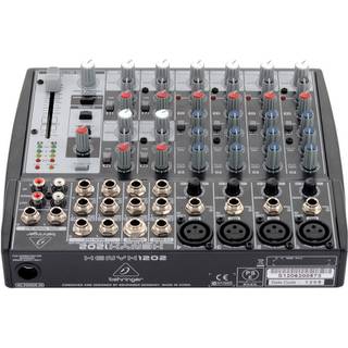 Behringer XENYX 1202 PA en studio mixer